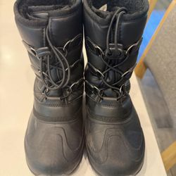 **TODDLER SNOW BOOTS**