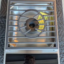 Wolf 15" Power Burner Cooktop 