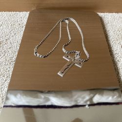 Sterling Silver Rope Chain & Pendant Chain: 24" Pendant: 2 3/4" H x 2 5/8" Weight: 32.2g 