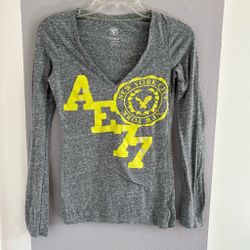 American Eagle Grey Long Sleeve