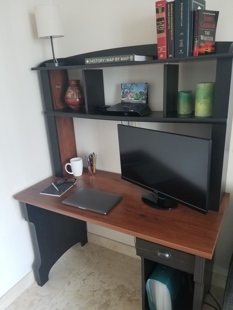 Home Office Desk with Bookshelves