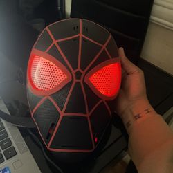 Spider-Man Light Up Mask
