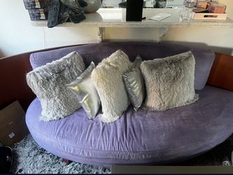 Love Seat/sofa