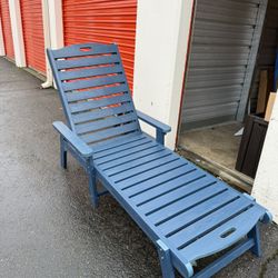 Outdoor Lounge Chair with Adjustable Backrest