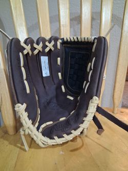 Rawlings, 12.5 inch Left Handed glove