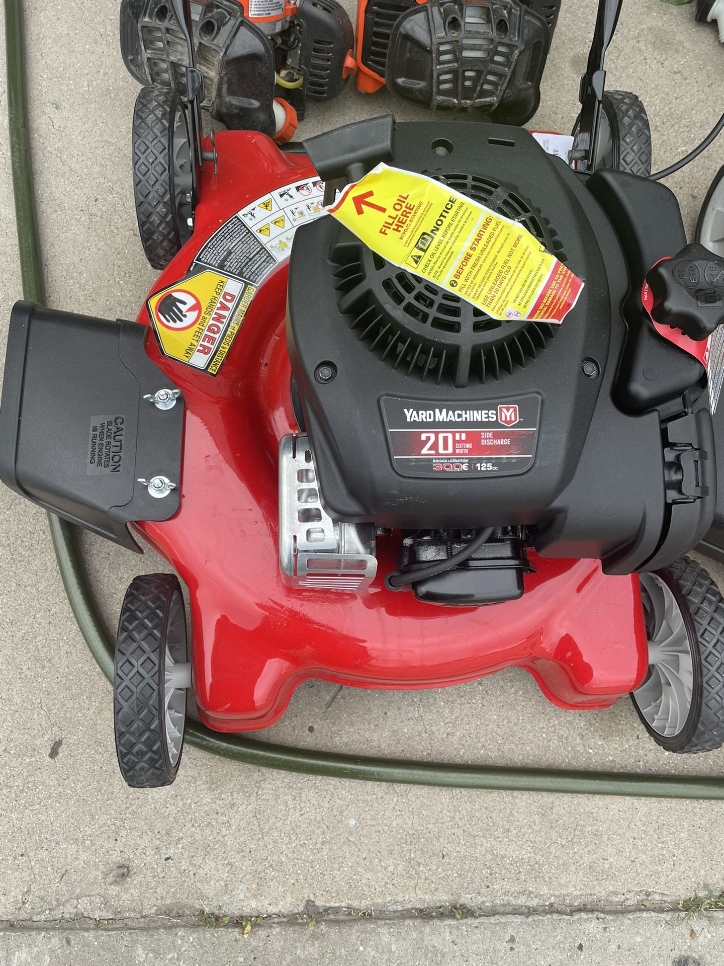 Lawn mowers Yard Machines 20”