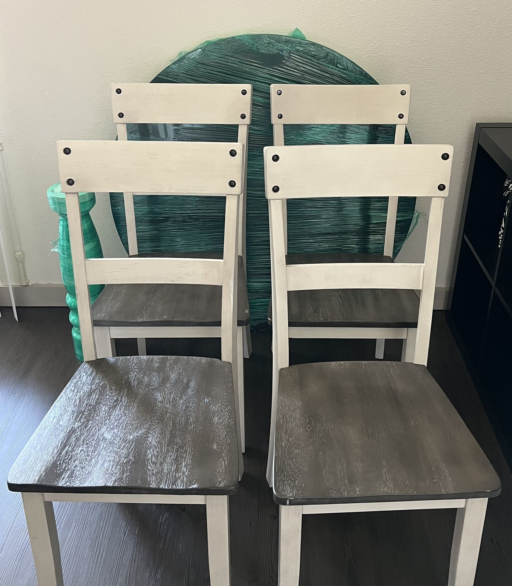 Dining Table and 4 Chairs Set