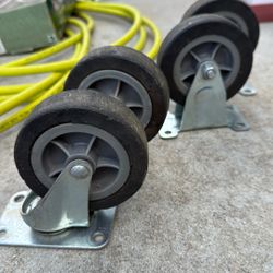 4 Caster Wheels