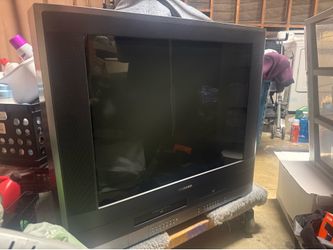 TOSHIBA CRT TV MW27H63 (29.1 x 25.3 x 19.4) VCR DVD COMBO