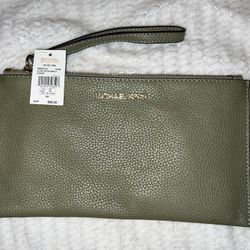 Michael Kors Wristlet Wallet