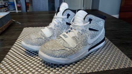 Jordans basketball shoes 3y