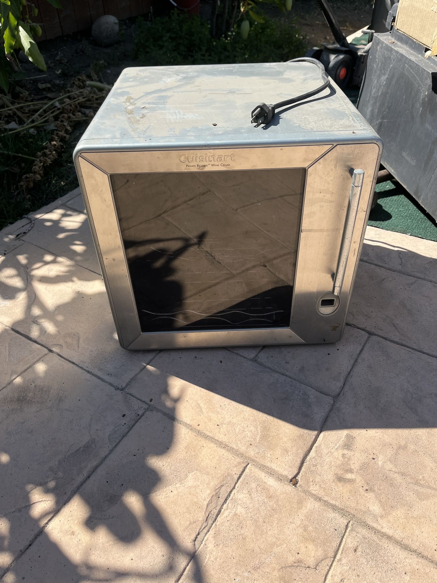 Mini fridge