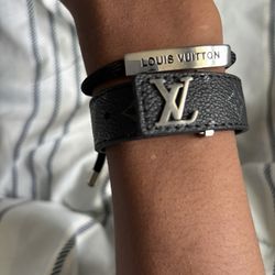 Lv Bracelets