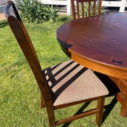 Kitchen Table Very Nice!! Pls Text (contact info removed)