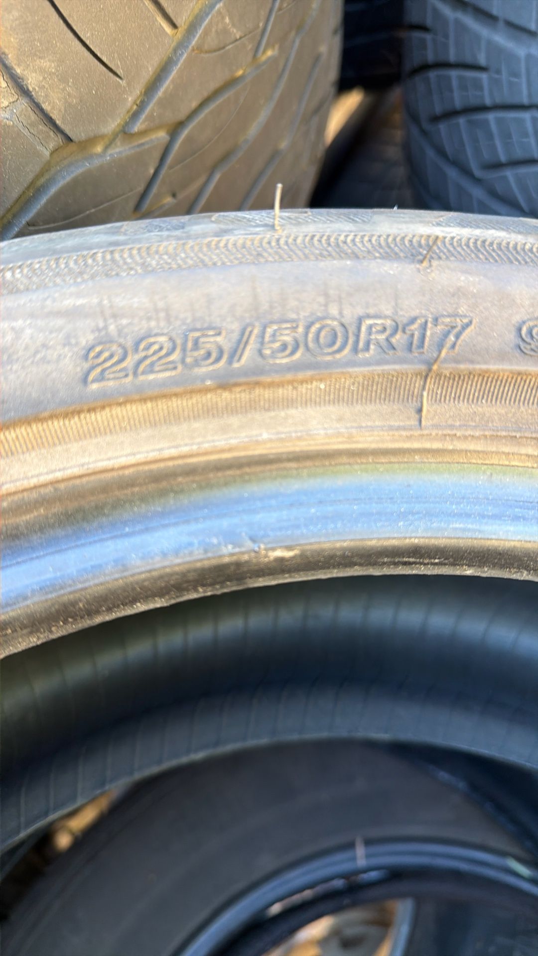 225/50 17 2 Tires Good