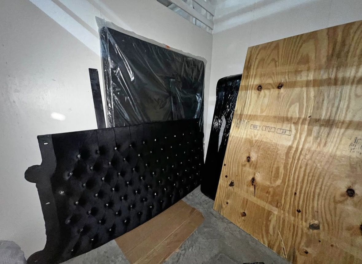 Bedroom Set Black . Price Including Delivery