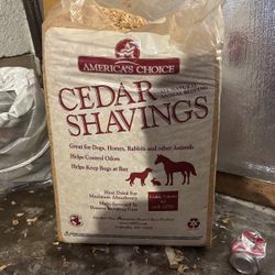 Cedar Shavings Animal Bedding Hay
