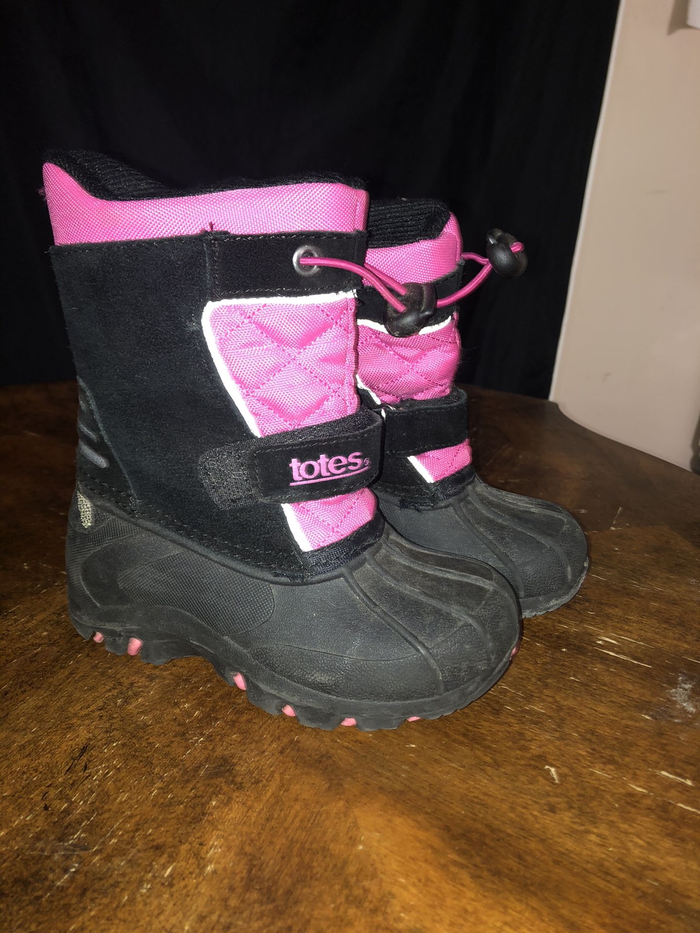 Totes (little girls boots)