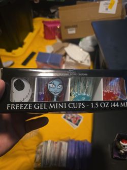 Shot glassrs/figurines