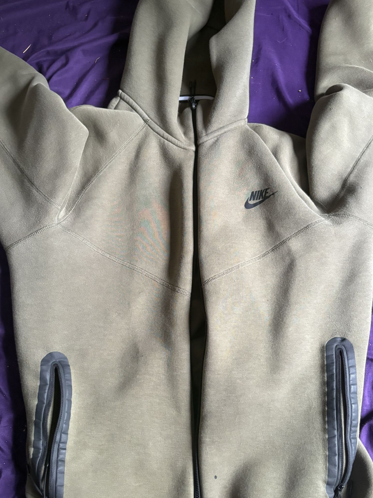 Nike Tech Large