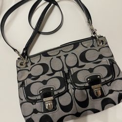 Authentic coach poppy Purse / Handbag