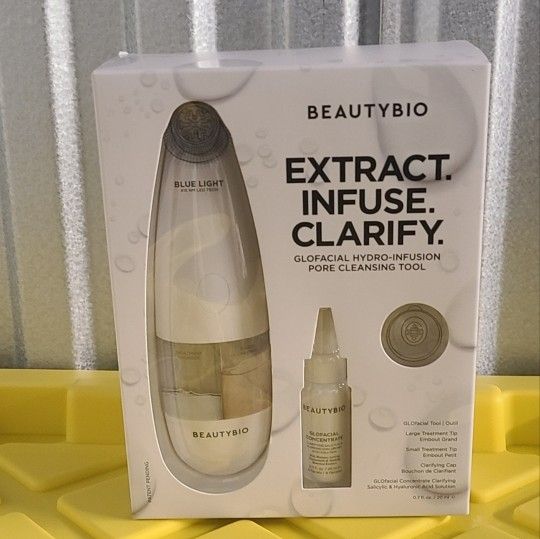 BeautyBio GLOfacial Pore-Cleansing At-Home Hydration Facial Tool