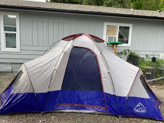 Hillary tent