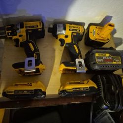 Dwelt 20v Max 1/4" (6mm) Cordless Impact Driver  And Drill