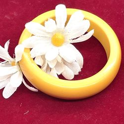 Vintage Butterscotch Bakelite Bangle 