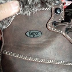 Lungs Women's Rubber Bottom Winter Boot Size 9