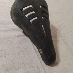 90’s Collectors clean Diamond back bmx seat