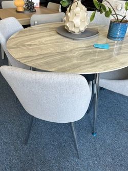 5 PIECE DINING TABLE SET // WE DELIVER 