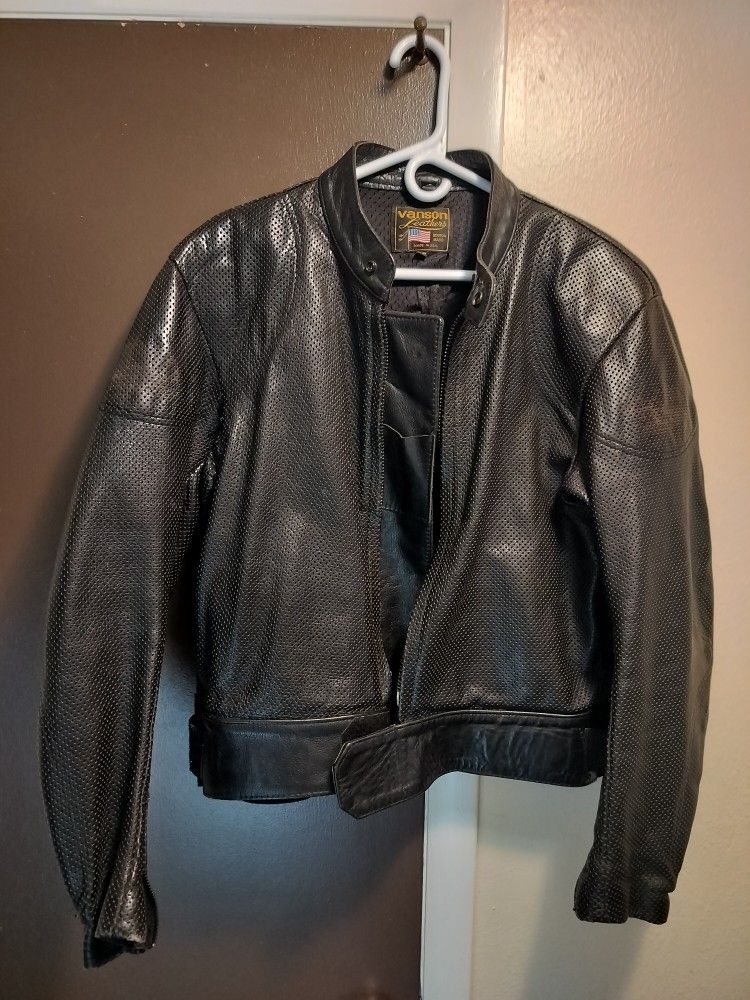 Vanson, Men’s Perforated Leather Motorcycle Jacket, Size 46