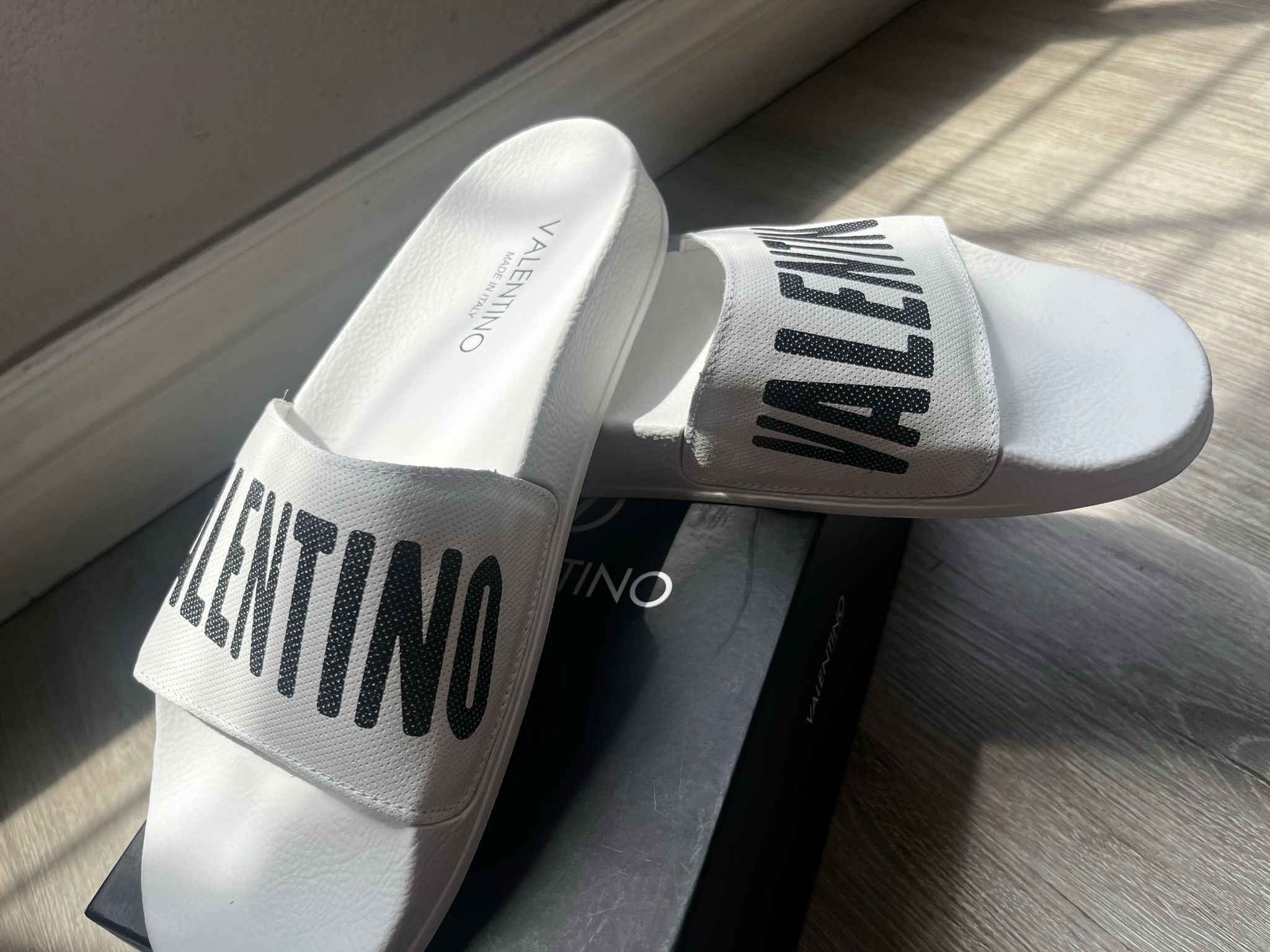 Brand New Valentino Slides Never Worn Proof Of Authenticity