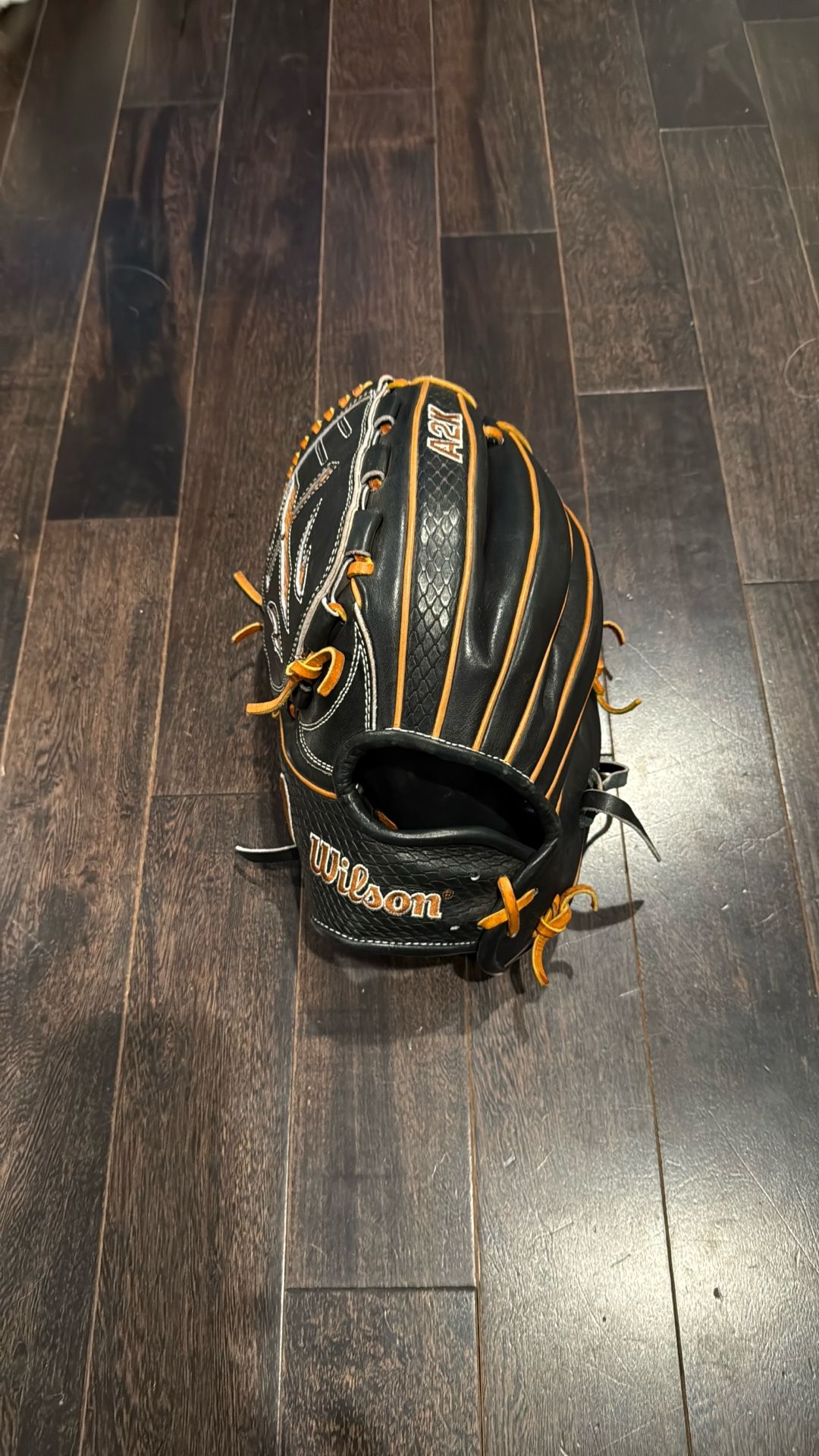 Wilson A2K B23 12” Pitcher’s Baseball Glove, Left-Hand Throw