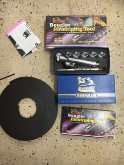 Pinstriping paint kit