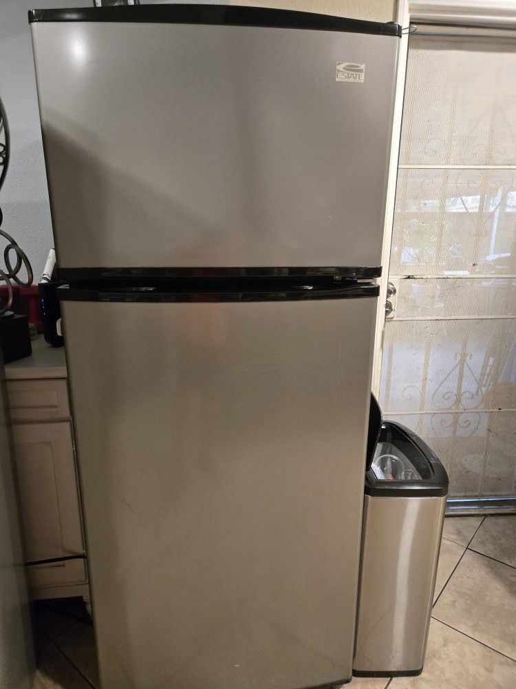 Refrigerador Taman̈o Apartamento