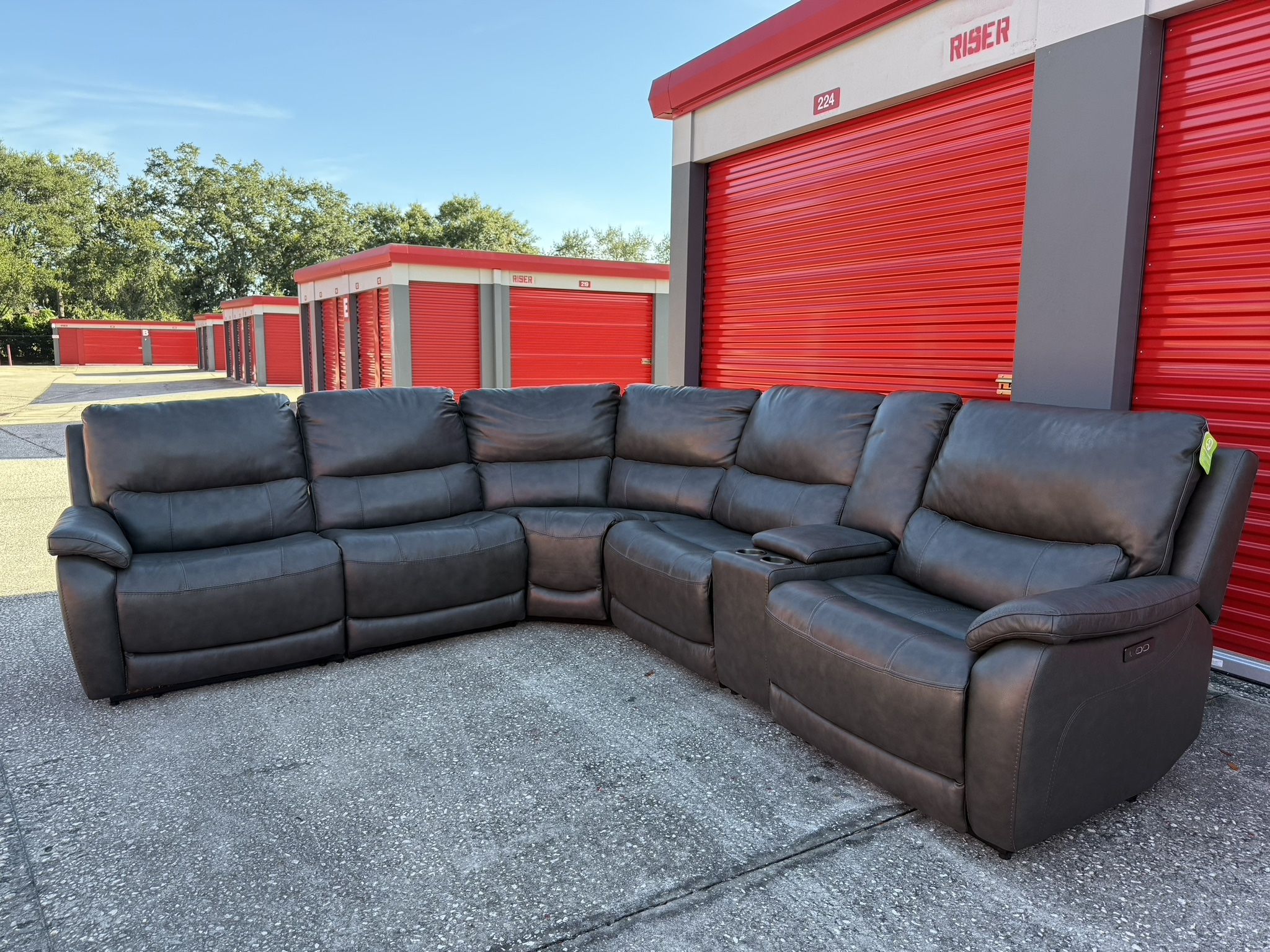 OUTLET | COSTCO Wylder Leather Power Reclining Sectional Sofa with Power Headrests