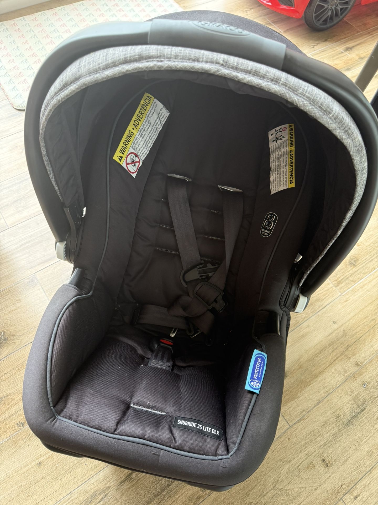 🙋‍♀️🙋‍♀️Graco Car-SEAT  For Babies Until 6 Months $70