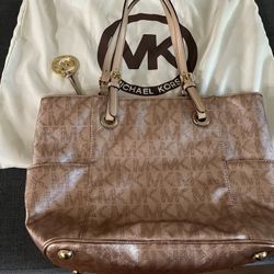 MK Rose Gold Purse 👜