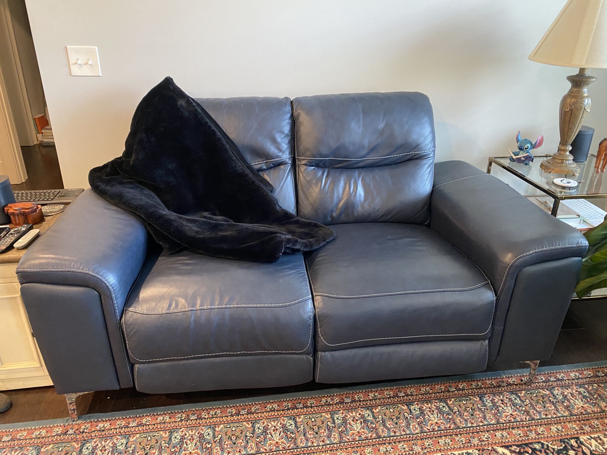 Electric Reclining Loveseat