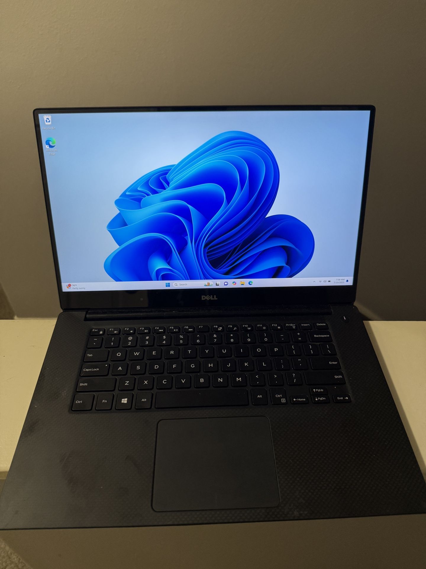 Dell XPS 15 9550 - i7-4k UHD - 16GB RAM - GTX 960M Touchscreen - 512GB SSD