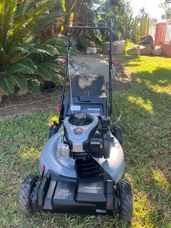 Murray 21 in. 140 cc Briggs and Stratton Walk Behind Gas Push Lawn Mower with Height Adjustment and with Mulch Bag