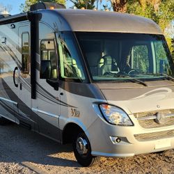 2012 Winnebago Via