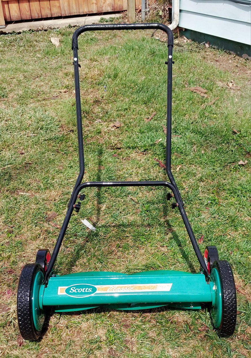 Scott's Classic 20 Inch Reel Lawn Mower