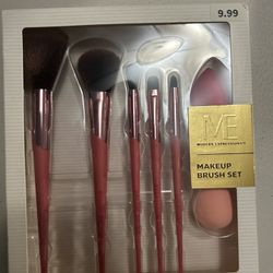 ME Makeup Brush Set