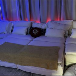 IKEA COUCH SODERHAMM $950 OBO