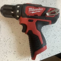 Milwaukee M12 Driver and Drill