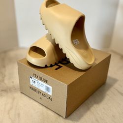 Adidas Yeezy Slide Dessert Sand Size  10 Brand New In Box 