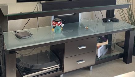 Tv table